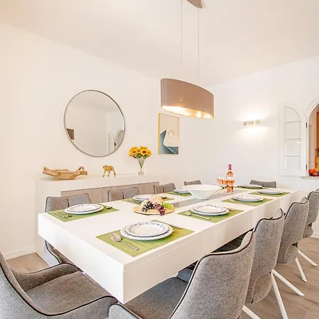 The Gaff - Great 5-bedroom Villa