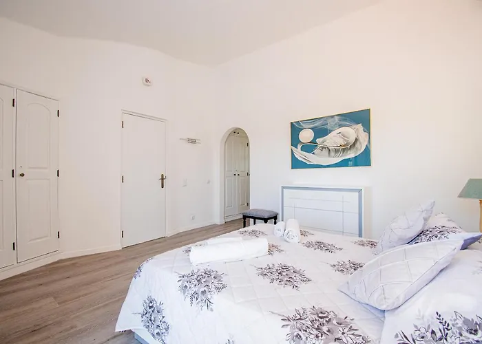 The Gaff - Great 5-bedroom Willa *