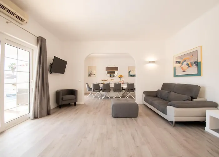 Willa The Gaff - Great 5-bedroom *