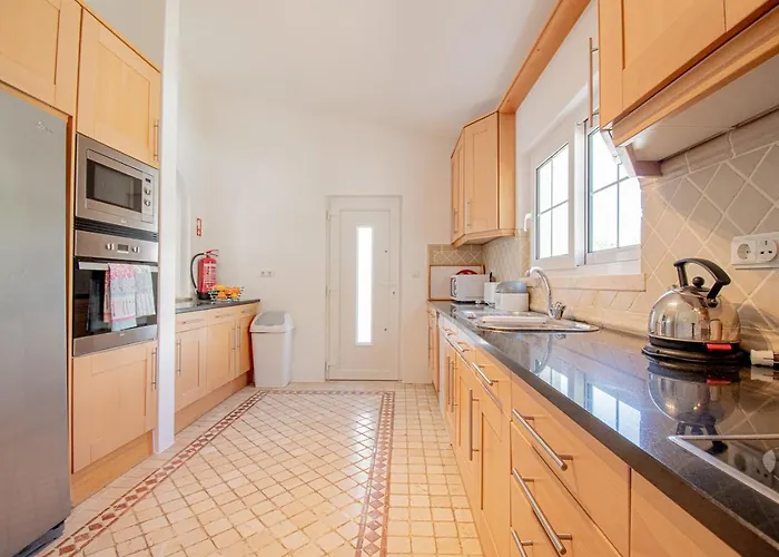The Gaff - Great 5-bedroom *